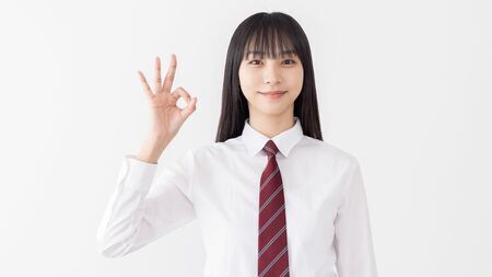 最近よく聞く大学入試の「総合型選抜」と、そのほかの選抜方法について違いをわかりやすく解説します（写真：IYO / PIXTA）