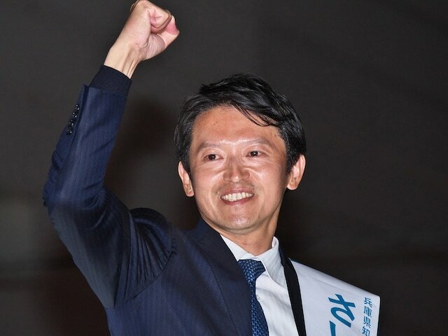 兵庫県知事選挙の結果について、選挙時のSNSの動きに注目が集まっている。今後の日本において、選挙とSNSはどのような関係にあるべきか。（サムネイル画像出典：アフロ）