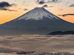 富士山・雲海・町の三位一体（画像提供：yuyaさん）