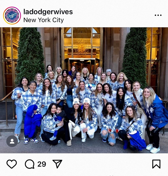 ドジャース夫人会の公式インスタグラム（@ladodgerwives）から