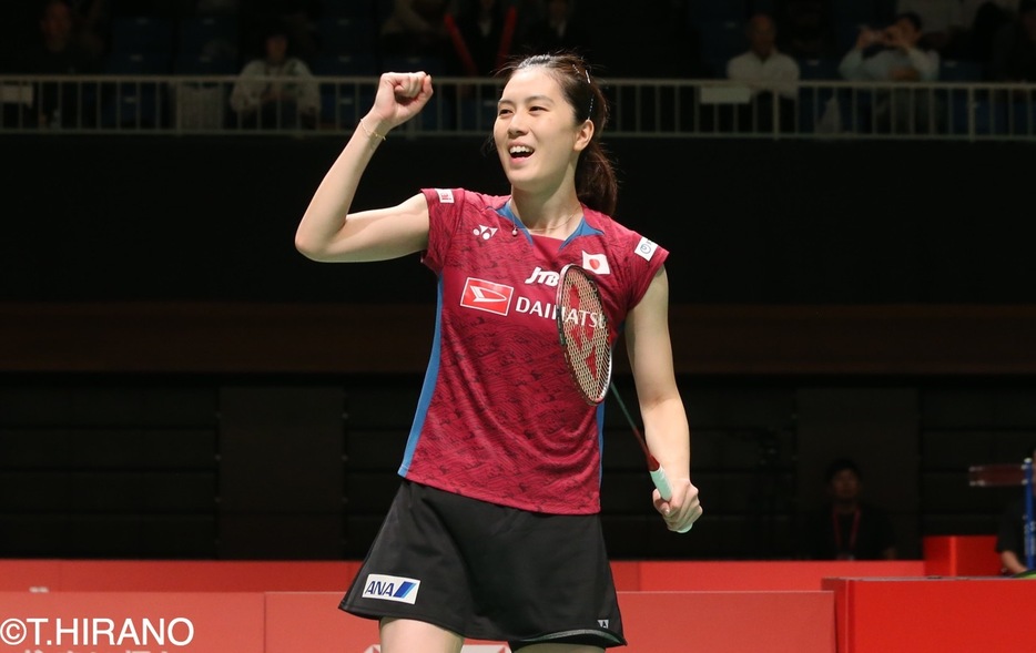 世界ランキング9位の大堀彩は同41位の郡司莉子に勝利し準々決勝進出