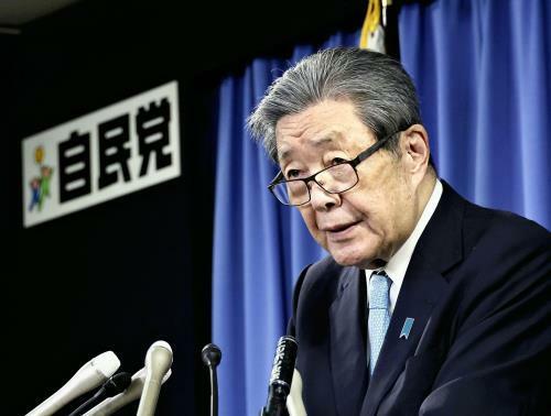 役員会後、記者会見をする森山幹事長（５日、自民党本部で）＝川口正峰撮影