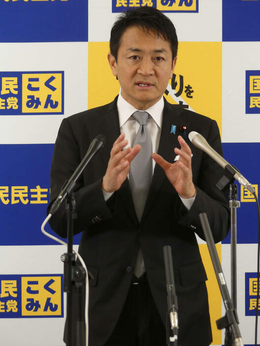 定例会見に臨む国民民主党の玉木雄一郎代表（撮影・中山知子）