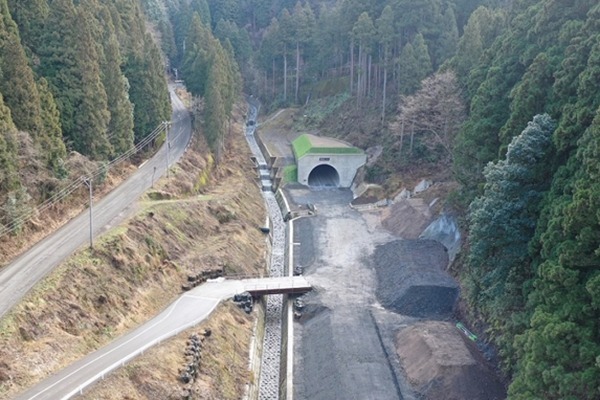 建設中の「板垣坂バイパス」（画像：福井県）。