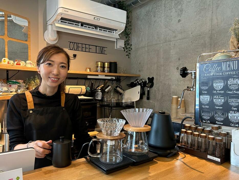 「Cafe Xperience」店主でバリスタの赤塚聖愛さん