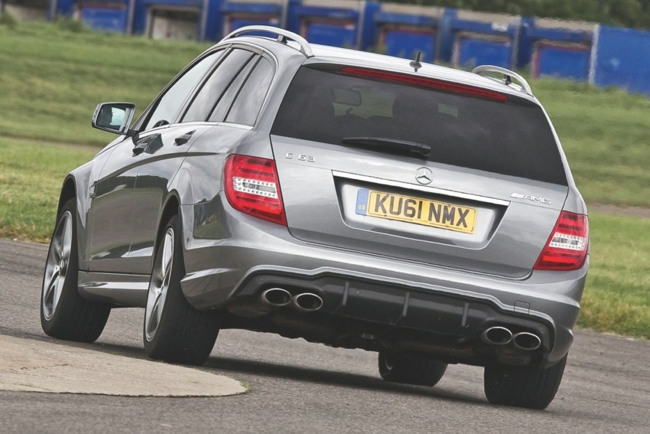 メルセデス・ベンツC 63 AMG ステーションワゴン（S204／2008～2015年／英国仕様）