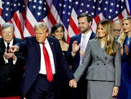 Donald Trump, second left, on Nov. 6. Photographer: Eva Marie Uzcategui/Bloomberg