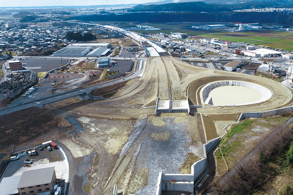 いなべIC～大安ICの工事の様子。（画像：国土交通省 中部地方整備局）