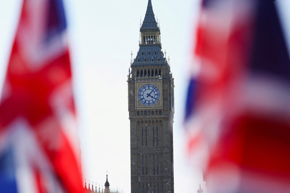 主要格付け会社２社は１日、英労働党新政権が発表した大型の来年度予算案を受けて、英国の財政が厳しい状況にある点を強調した。８月撮影（２０２４年　ロイター/Mina Kim）