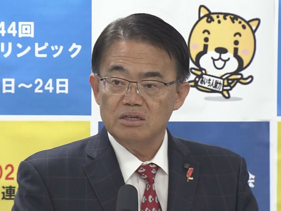 記者会見する愛知県の大村知事 11月15日午後3時半ごろ