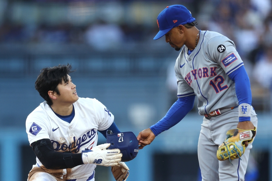 MVPを最後の最後まで争った大谷（左）とリンドーア（右）。(C)Getty Images