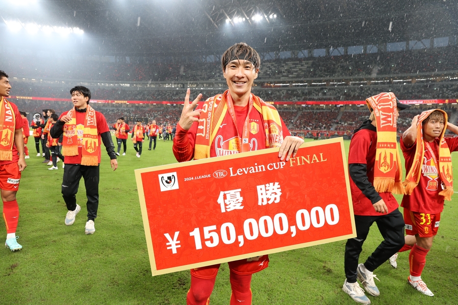 昨季は福岡で、今季は名古屋で優勝を果たした山岸祐也（写真◎J.LEAGUE）