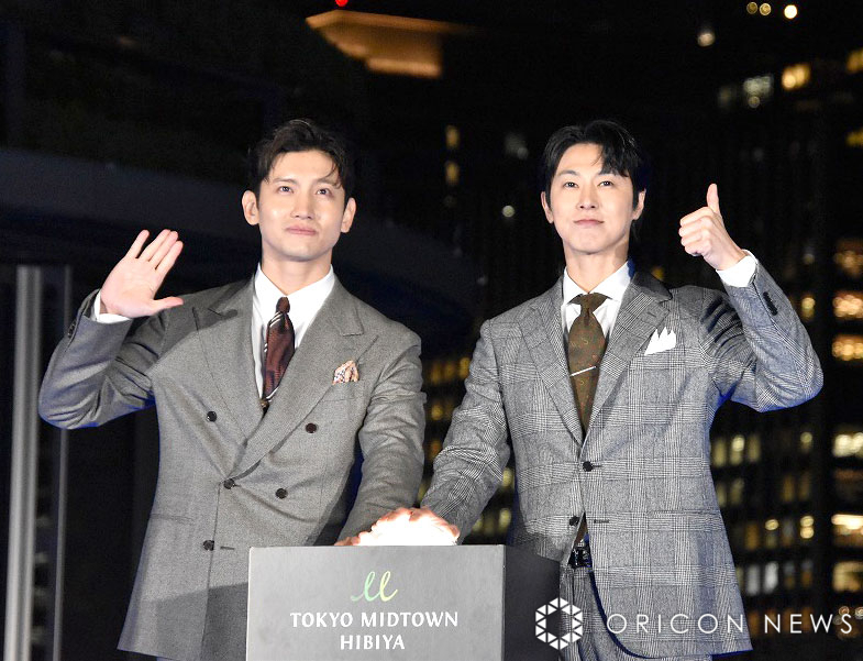 イルミ点灯式に初参加した東方神起（左から）チャンミン、ユンホ（C）ORICON NewS inc.