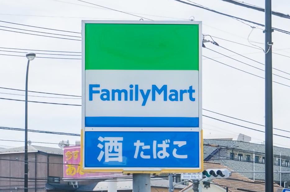 ファミリーマートの看板写真