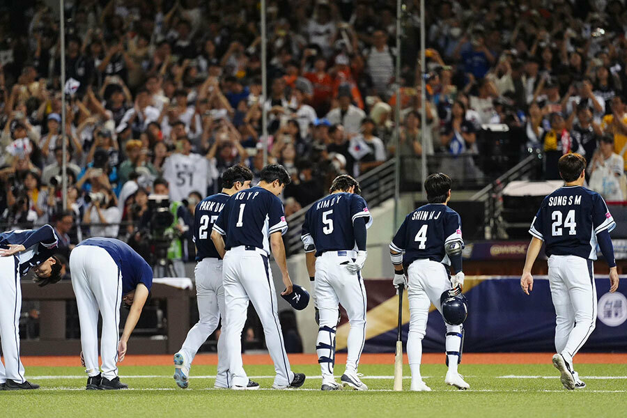 グループリーグ敗退が決まった韓国代表【写真：小林靖】