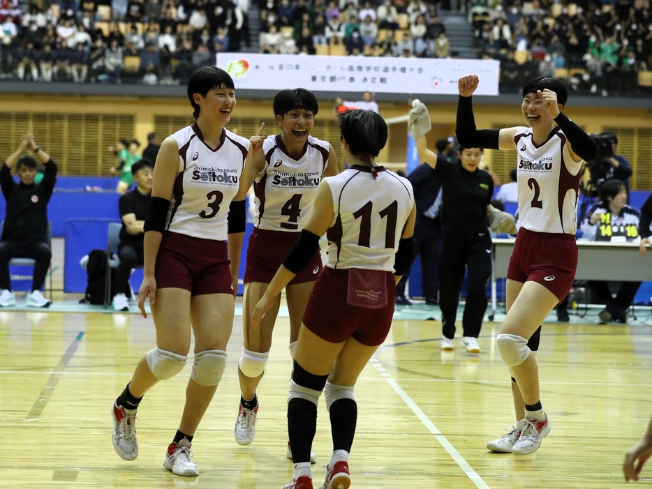 下北沢成徳（東京）【写真：月刊バレーボール】