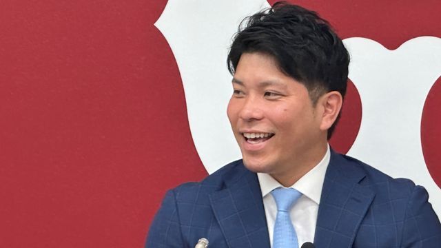 巨人の大城卓三選手が記者の質問を笑顔でかわしました