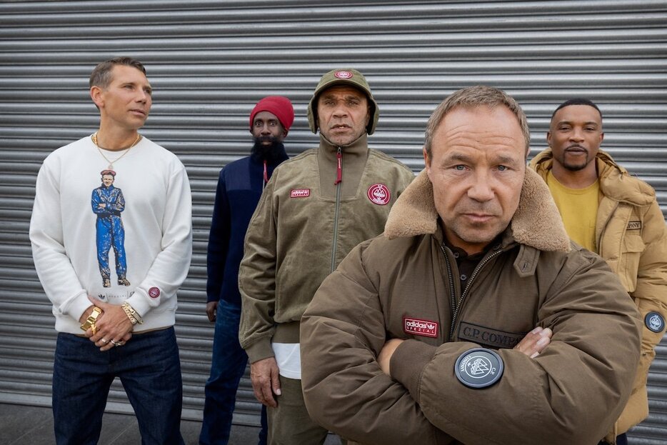 左から:adidas SPZLのコラボレーターToby MclellanとRobert Brooks、ミュージシャンGoldie、俳優Stephen Graham、俳優でありミュージシャンのAshley Walters