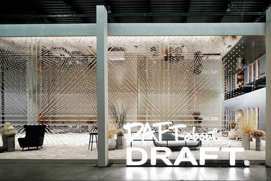 ミラノサローネでの「DAFT about DRAFT」の展示ブース正面。PHOTOGRAPH: COURTESY OF DRAFT