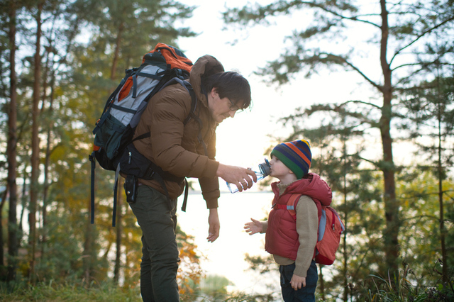 自然の中で活動するという体験は、ぜひ子どものうちからさせてあげたい　photo by gettyimages