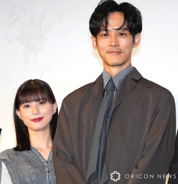 やっとの“夫婦役”に笑顔を見せた（左から）芳根京子、松坂桃李 （C）ORICON NewS inc.