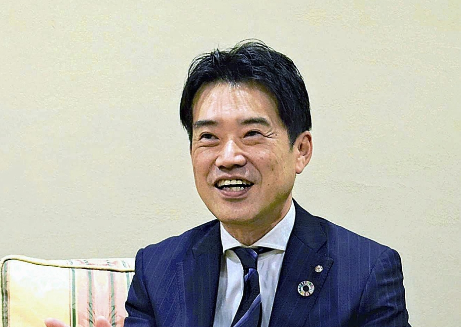 博多大丸の村本光児社長（10月16日午後4時14分、福岡市中央区で）＝佐藤陽撮影