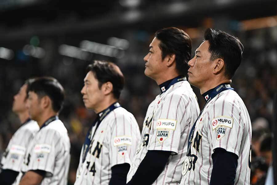 井端監督（右）が語った投手運用の苦悩とは【写真：中戸川知世】