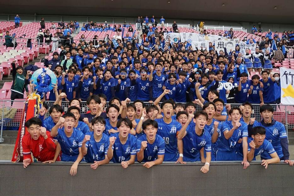 明秀日立が優勝(写真＝矢島公彦）