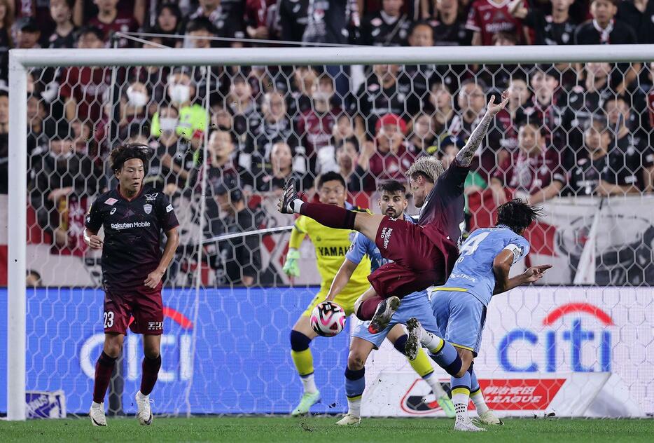 神戸が暫定首位浮上(C)Getty Images