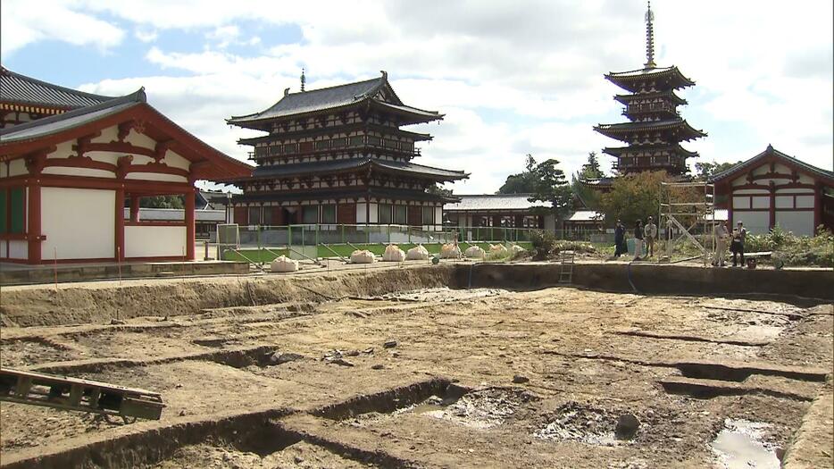 薬師寺の発掘現場　11月7日