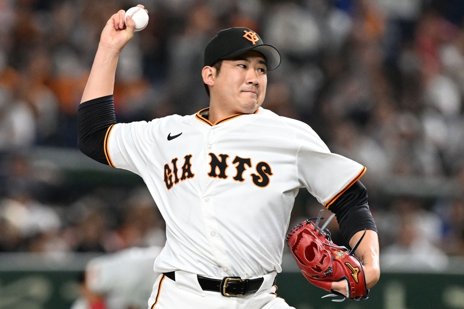 MLB挑戦を表明している菅野。15勝を挙げた右腕の穴はどのように埋めるのか(C)TakamotoTOKUHARA/CoCoKARAnext