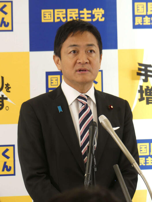 定例会見に臨む国民民主党の玉木雄一郎代表（撮影・中山知子）