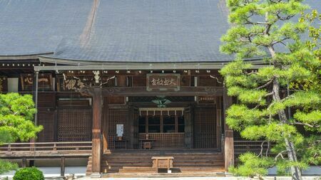 三条天皇ゆかりの広隆寺（写真： でじたるらぶ / PIXTA）