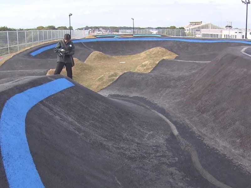 公園に整備されたＢＭＸのコース＝各務原市前渡西町