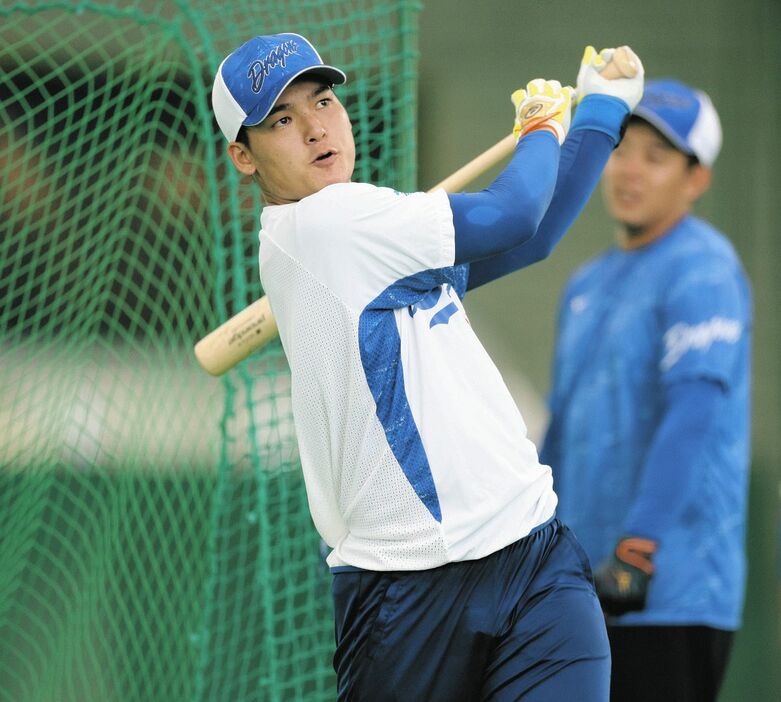 石川昂弥