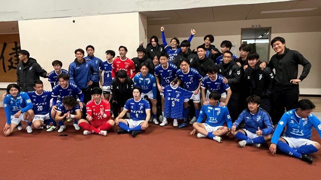 決勝ラウンド進出を決めたメンバー=10日・島根県松江市