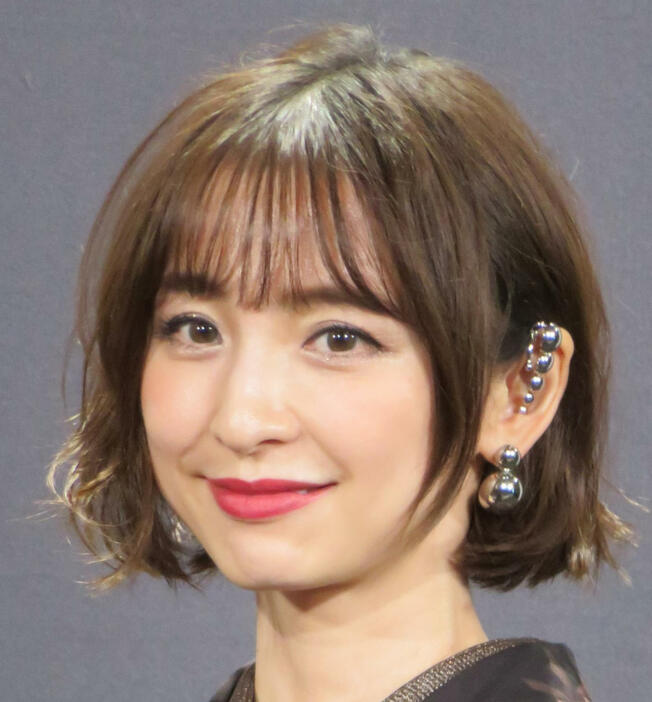 篠田麻里子（2024年10月撮影）