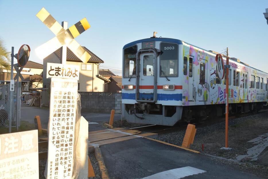 死亡事故があった関東鉄道常総線の平内２踏切＝常総市平内