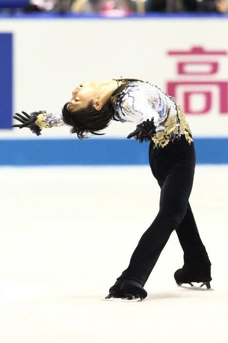 男子FSの羽生結弦＝2015年4月17日（写真：伊藤真吾/アフロスポーツ）