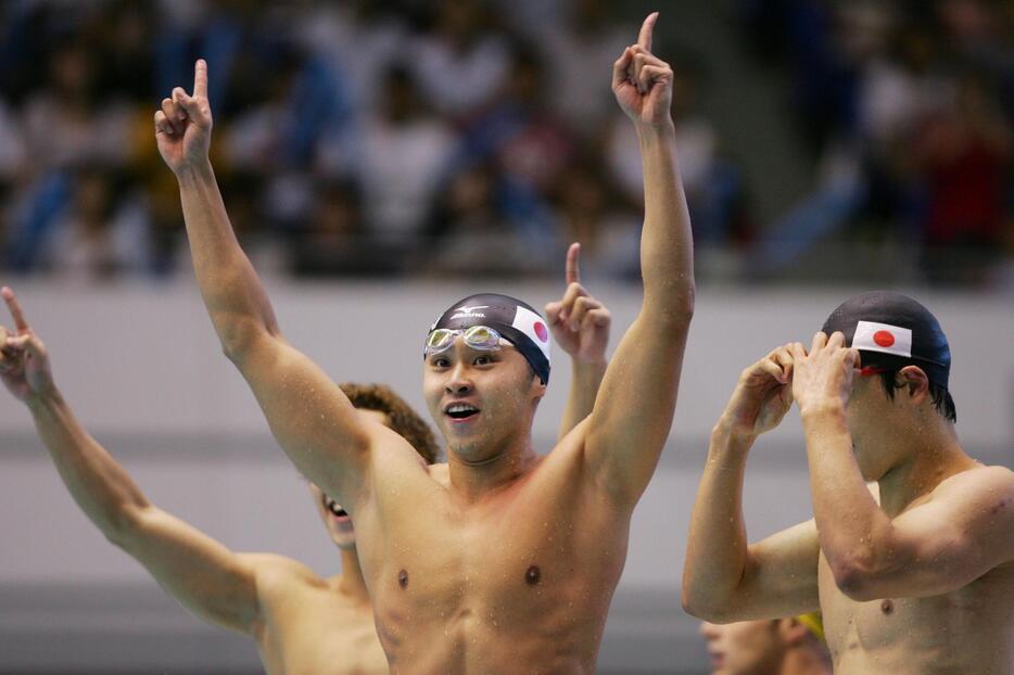 世界競泳2007、男子400mメドレーリレーで金＝2007年8月24日（写真：アフロスポーツ）