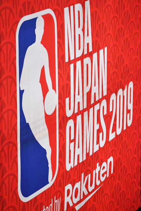 有名なNBAロゴのシルエットを亡くなったコービー氏に変更を…との嘆願署名運動が始まっている（写真：松尾/アフロスポーツ）