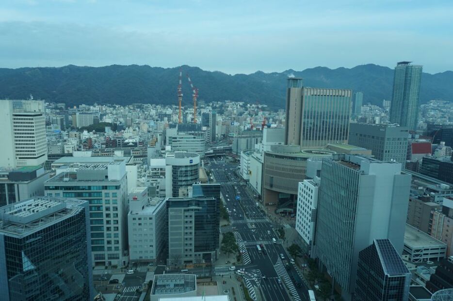 阪神淡路大震災から25年。17日朝の神戸市内の様子（神戸市役所から撮影）