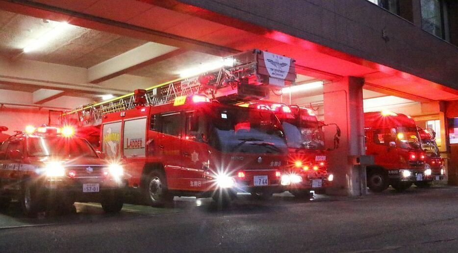 [写真]生駒市消防署の車両