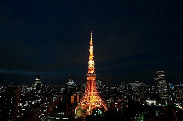 ［写真］「東京の夜景を変えた」ともいわれる夜間ライトアップ。1989年から始まった