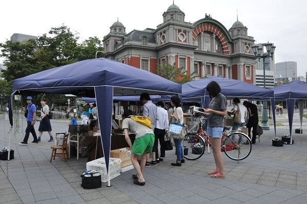 [写真]ブックフェア会場は近代名建築のひとつ大阪市中央公会堂に隣接=大阪市北区で