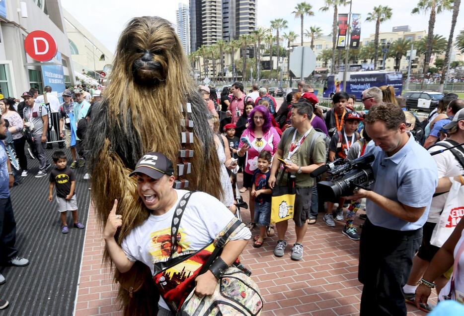 スター・ウォーズのチューバッカ＝2015年7月9日（写真：ロイター/アフロ）