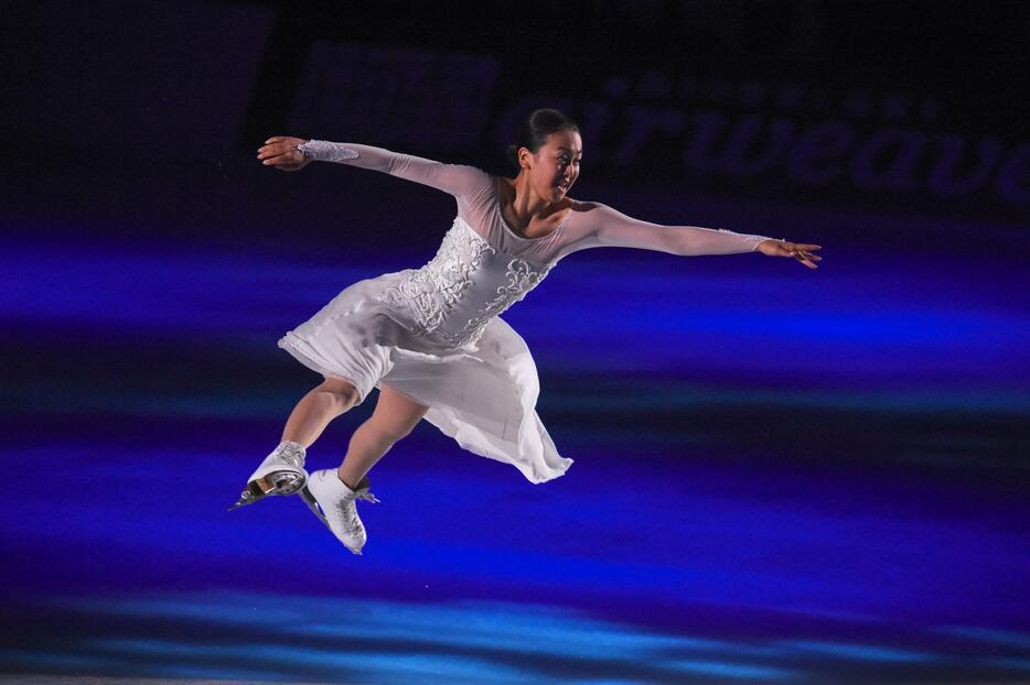 浅田真央の華麗なジャンプ＝2015年7月22日（写真：アフロスポーツ）