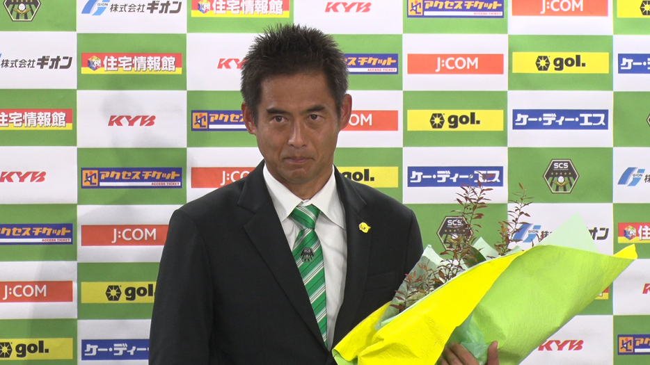 引退会見を行った川口能活は日本サッカー界への貢献を第二のサッカー人生の目標に掲げた