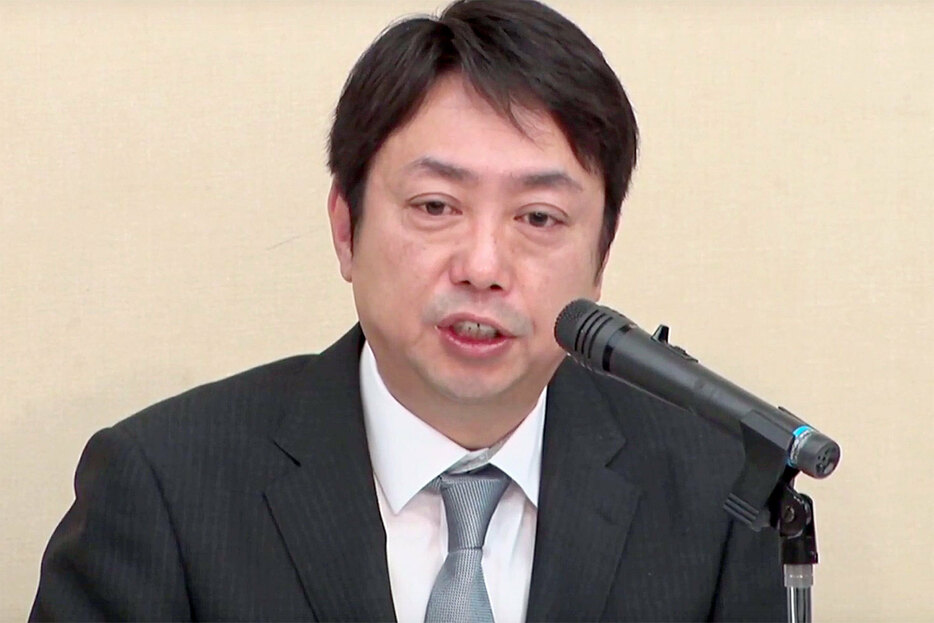 [画像] 会見するスルガ銀行・有国三知男社長