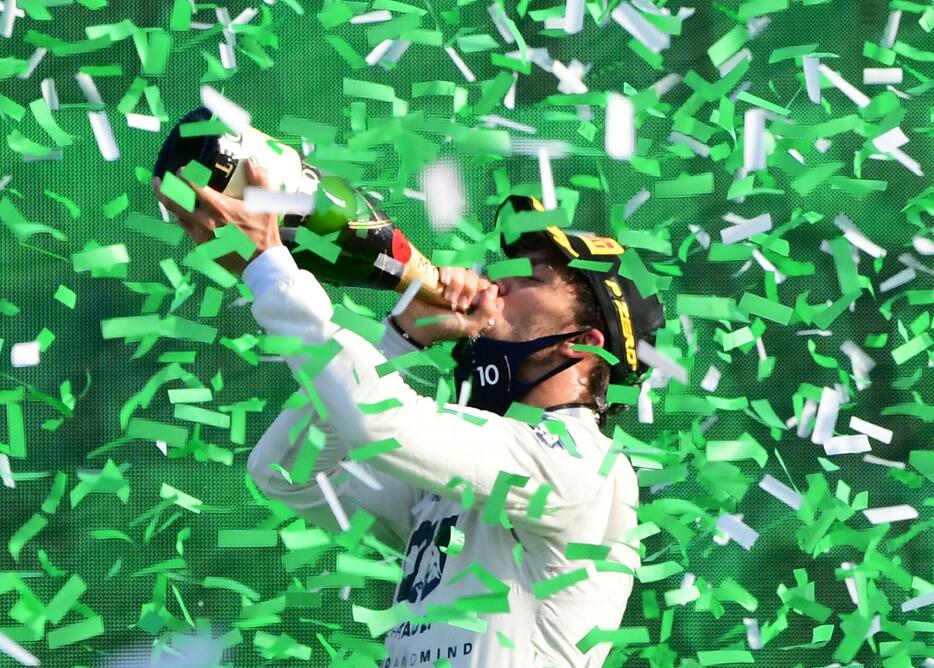 F1イタリアGPでピエール・ガスリーが初優勝。なぜ大番狂わせが起こったのか（写真：代表撮影/ロイター/アフロ）